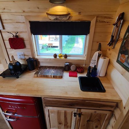 Tiny Digs Lakeshore - Tiny House Lodging Muskegon Exterior photo