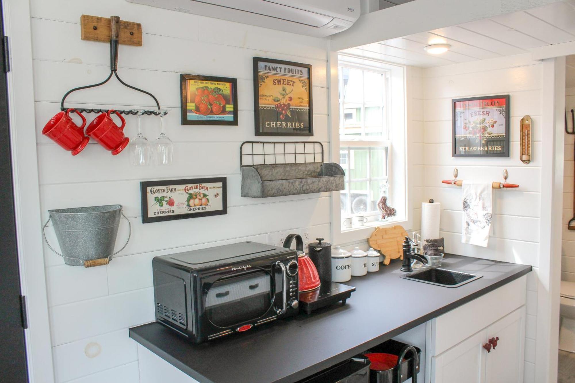 Tiny Digs Lakeshore - Tiny House Lodging Muskegon Exterior photo