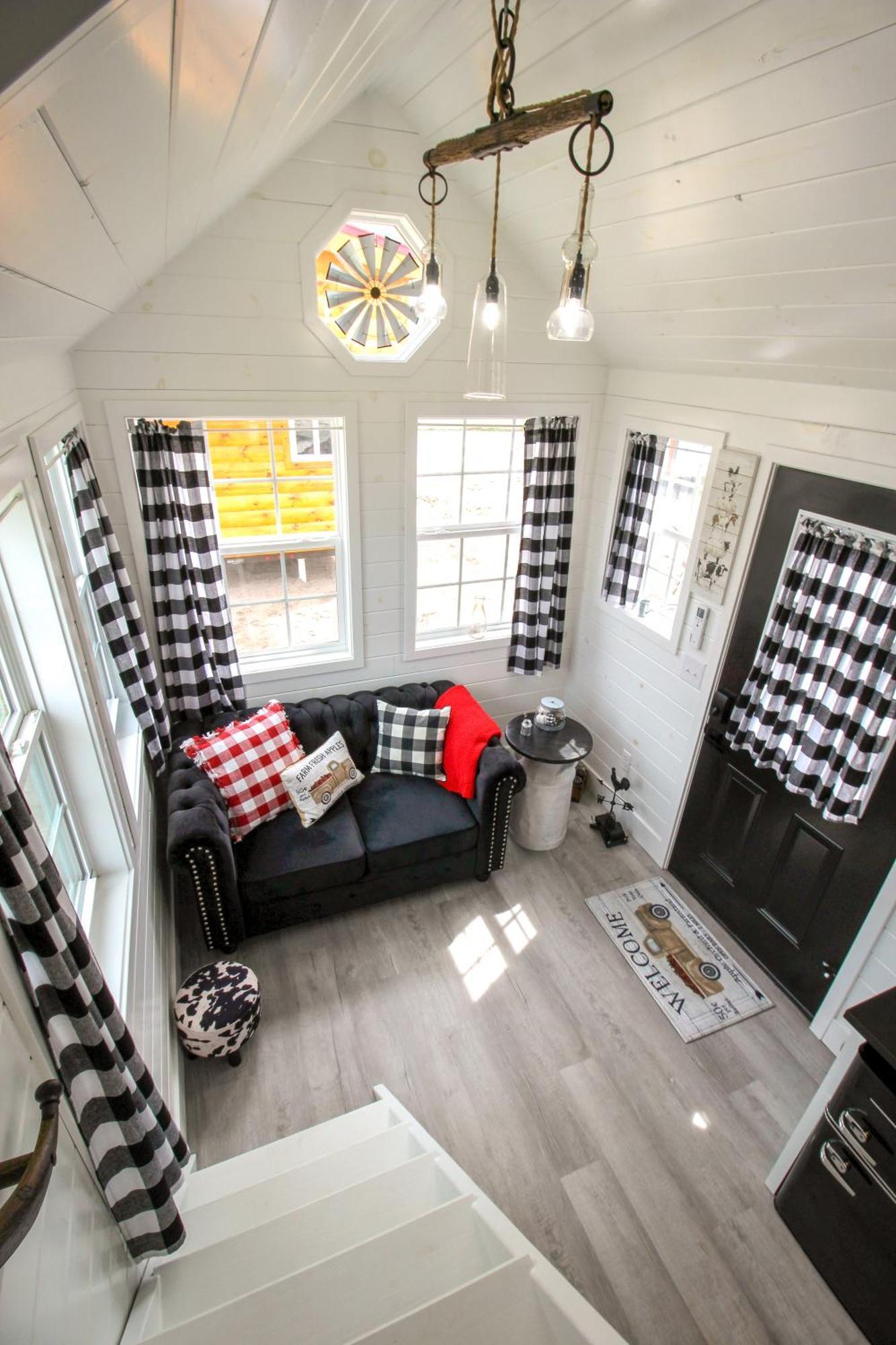 Tiny Digs Lakeshore - Tiny House Lodging Muskegon Exterior photo