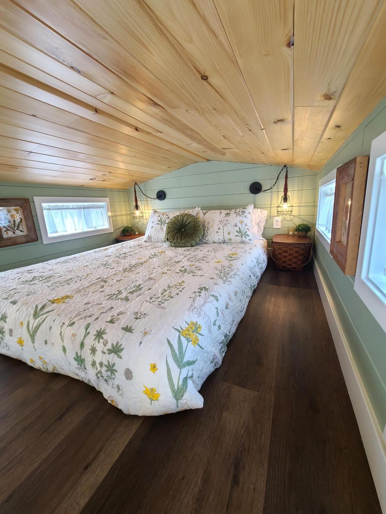 Tiny Digs Lakeshore - Tiny House Lodging Muskegon Exterior photo