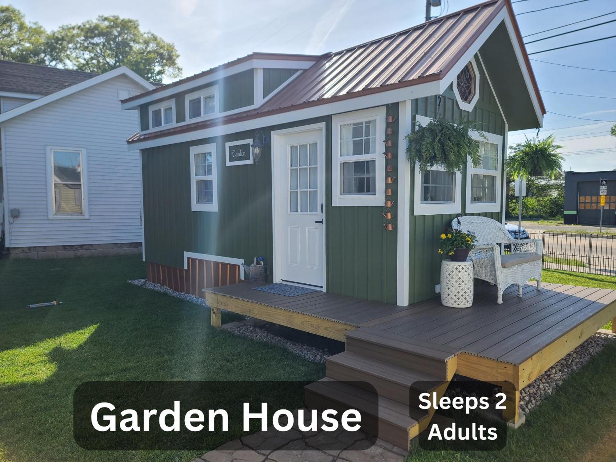Tiny Digs Lakeshore - Tiny House Lodging Muskegon Exterior photo