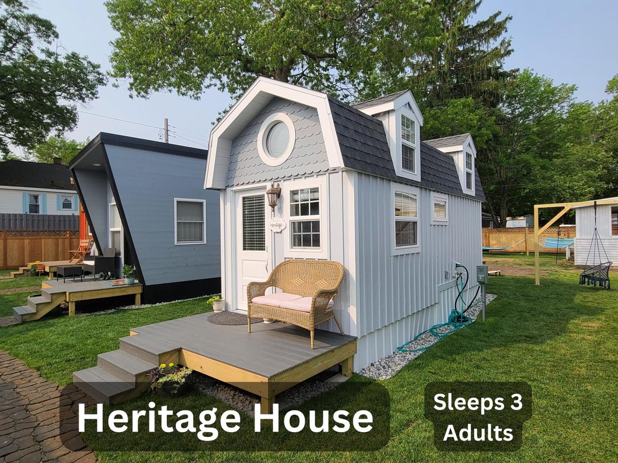 Tiny Digs Lakeshore - Tiny House Lodging Muskegon Exterior photo