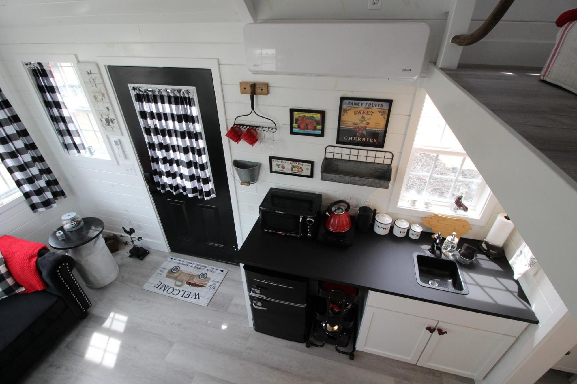 Tiny Digs Lakeshore - Tiny House Lodging Muskegon Room photo