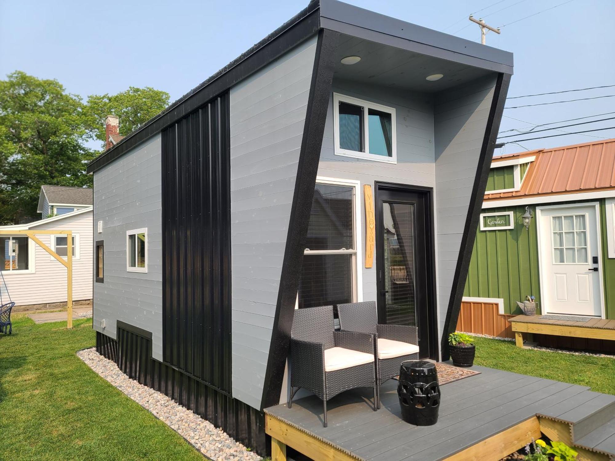 Tiny Digs Lakeshore - Tiny House Lodging Muskegon Exterior photo