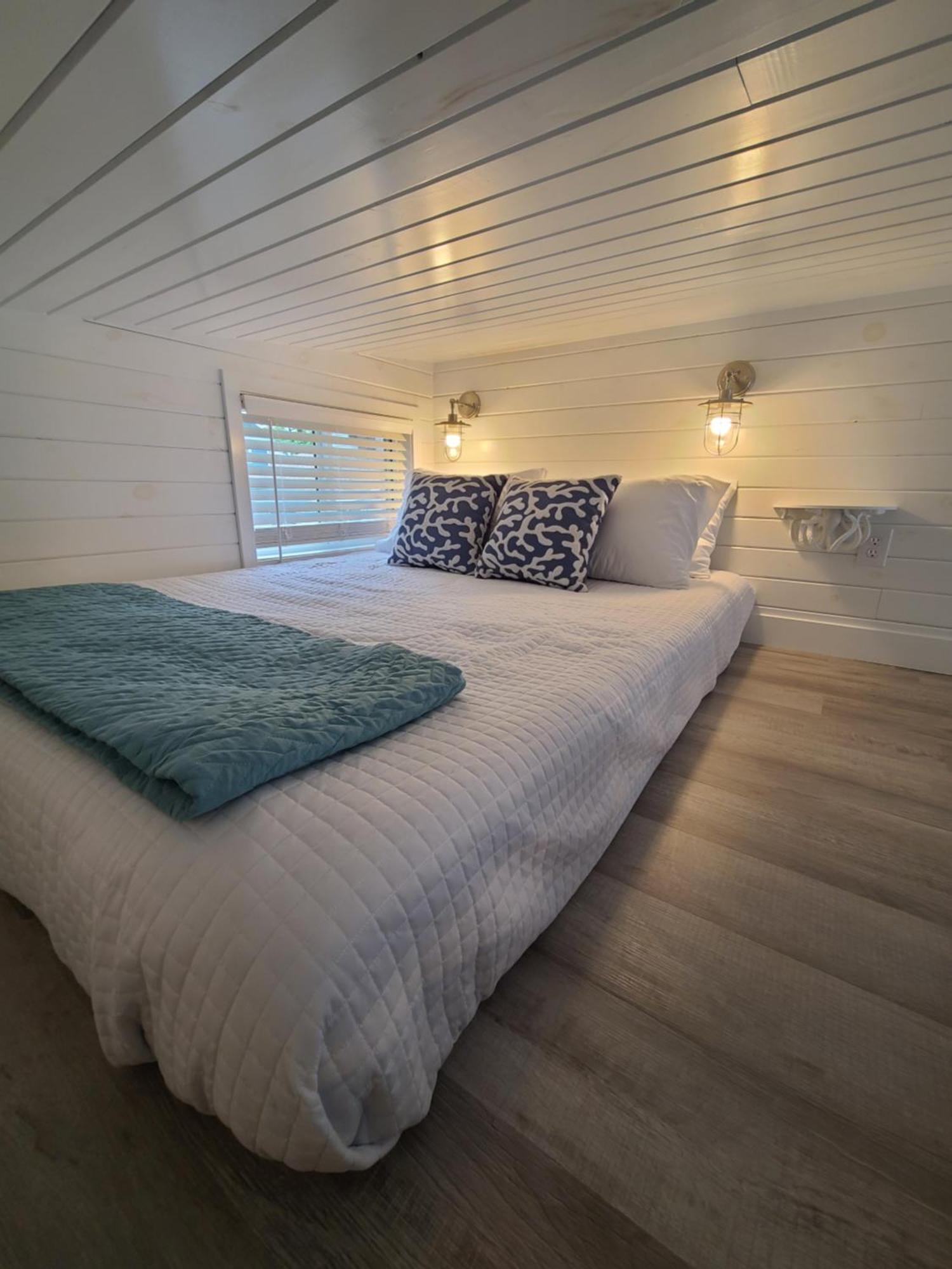 Tiny Digs Lakeshore - Tiny House Lodging Muskegon Room photo