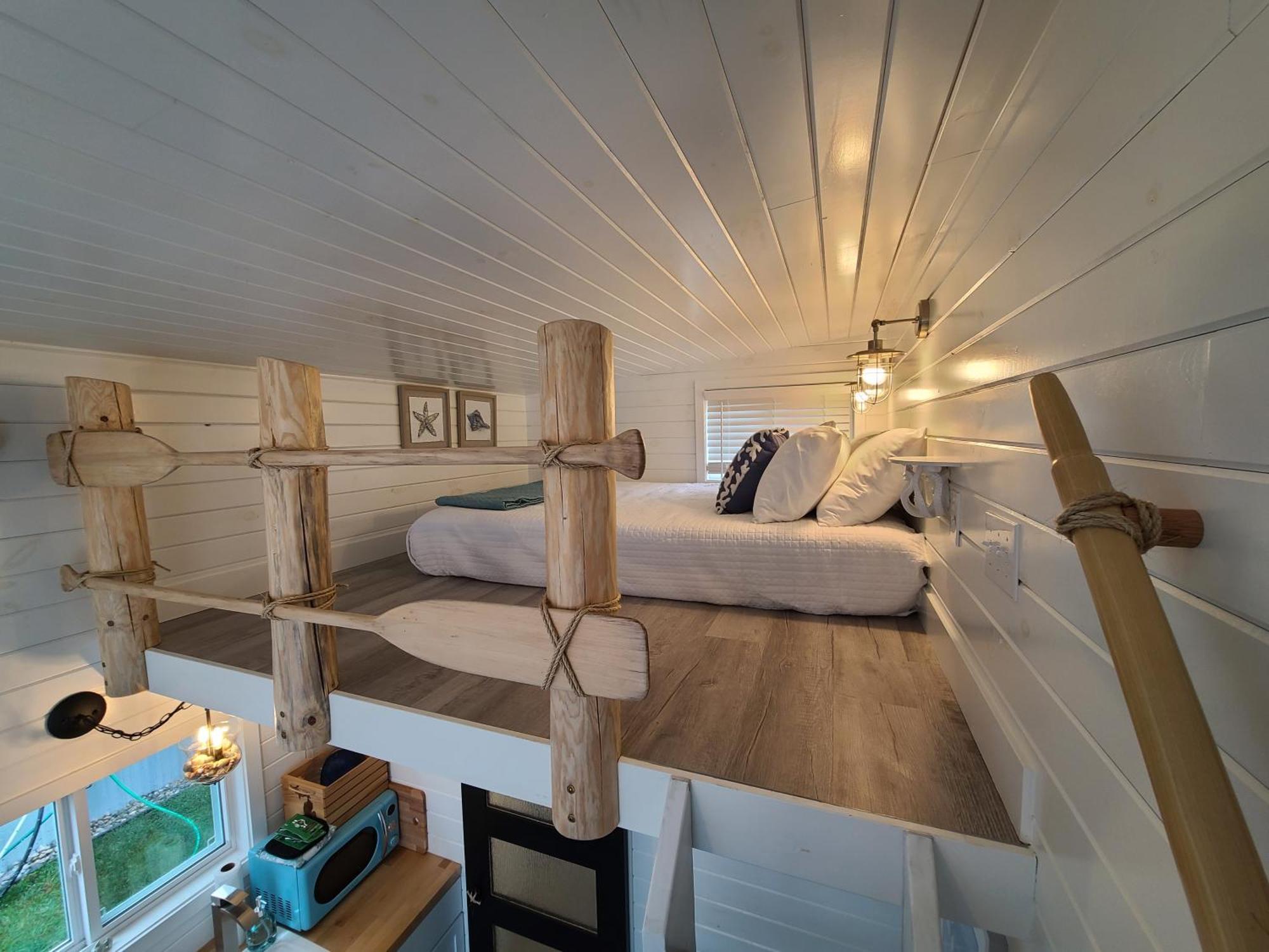 Tiny Digs Lakeshore - Tiny House Lodging Muskegon Room photo