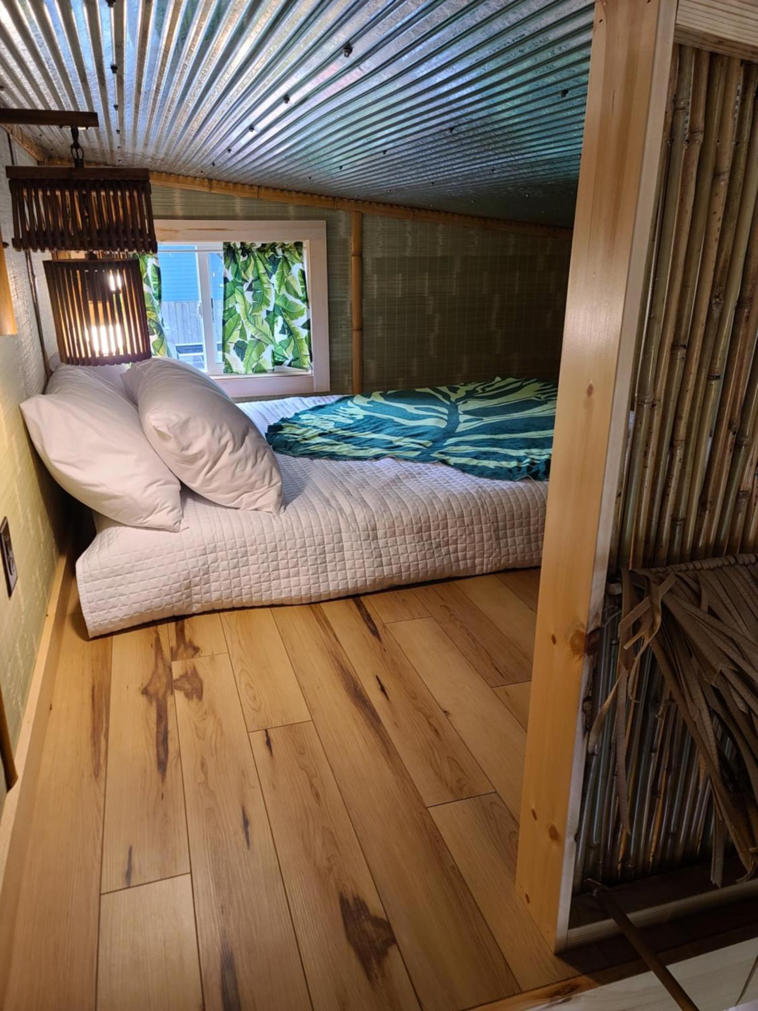 Tiny Digs Lakeshore - Tiny House Lodging Muskegon Room photo
